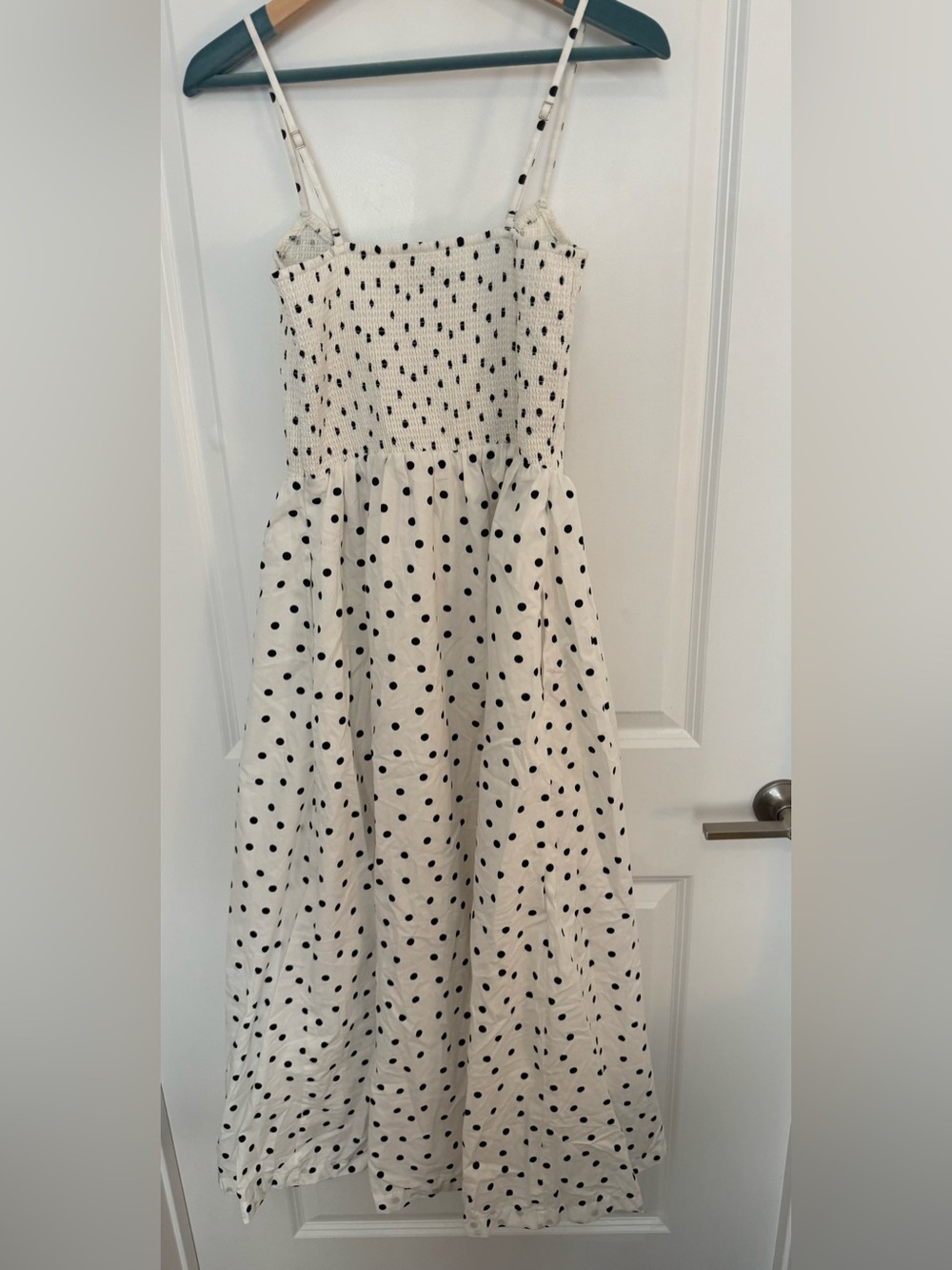 Abercrombie & Fitch Sydney Smocked Dipped Waist Midi Dress - Picture 7 of 8